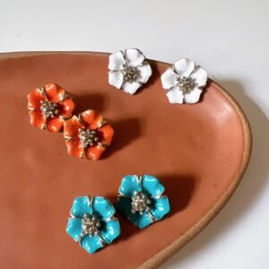 Mini flor em metal esmaltado